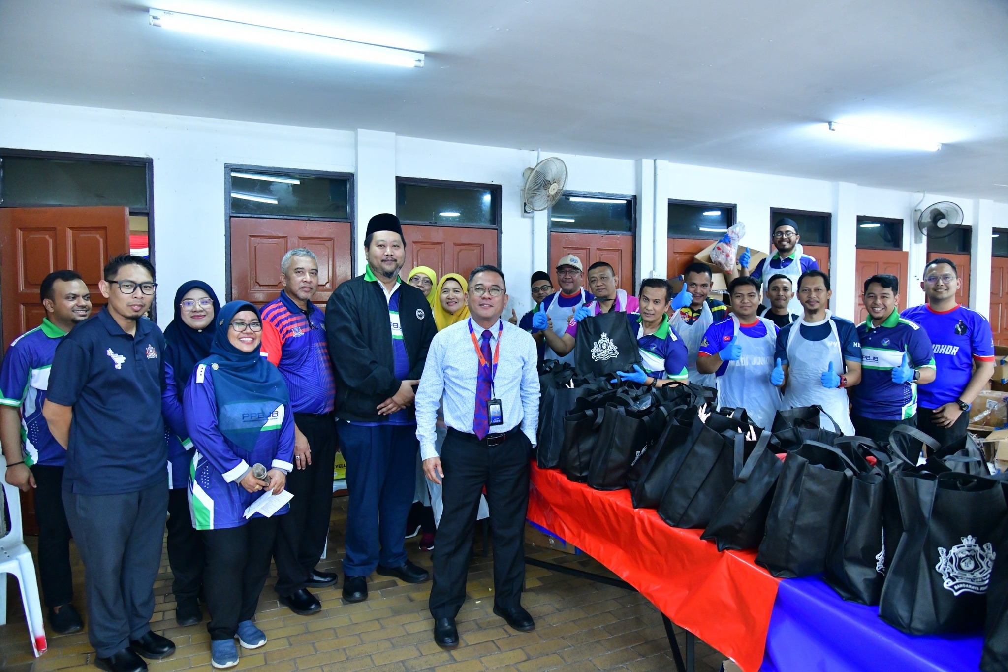 Majlis Penyerahan Ayam & Daging